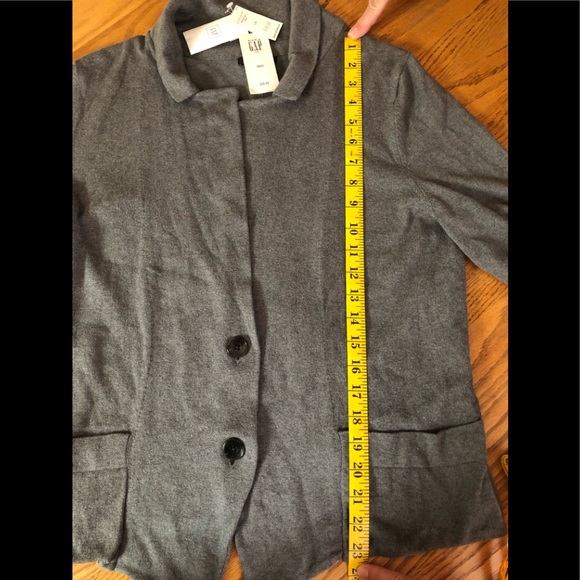 BNWT GAP Blazer-Style Cardigan in Grey,
Women’s size L - Picture 10 of 11